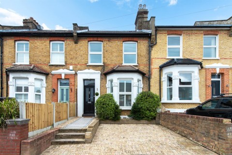 View Full Details for Dairsie Road, London
