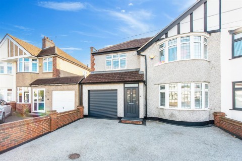 View Full Details for Carisbrooke Avenue, DA5